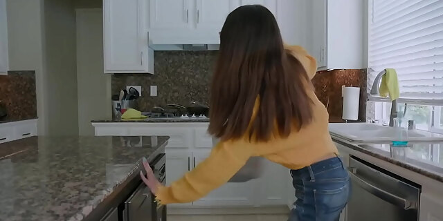 asian,asian teen,babes,big cock,big tits,blonde,blowjob,cumshot,deepthroat,mature,milf,natural tits,nerdy,teen,threesome